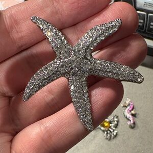Sparkling Starfish Brooch